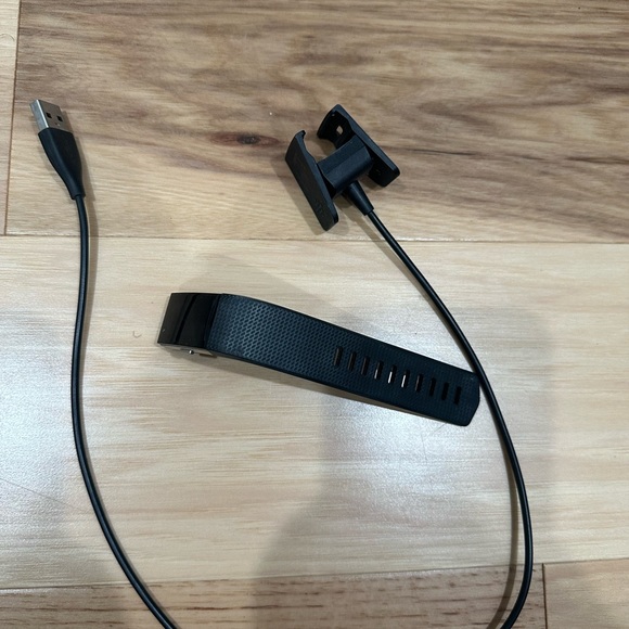 Fitbit charge - Picture 2 of 3